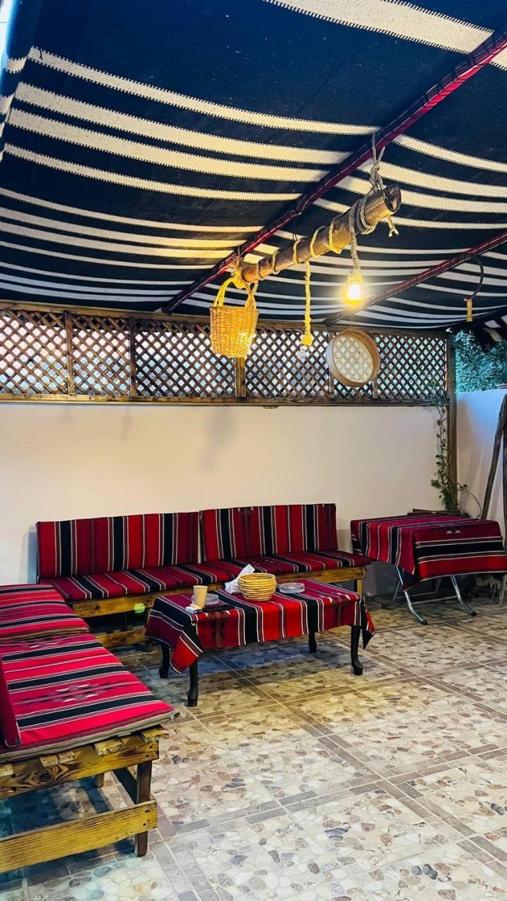 Petra Glamour Hostel At Tayyibah Екстер'єр фото